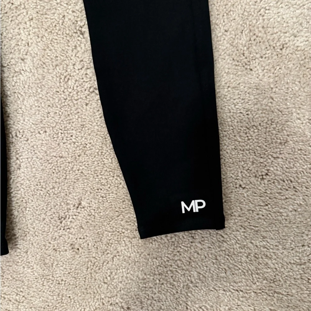 Bombshell Leggings!  NWT- cross listed on Mercari! - Picture 3 of 4